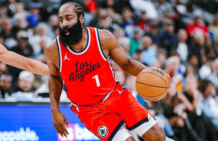 关于NBA自由市场开启：哈登2年7000万续约快船，克莱加盟独行侠的信息